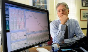 Robert Prechter - Trading The Elliott Wave Indicator (2003) [1 MP4]